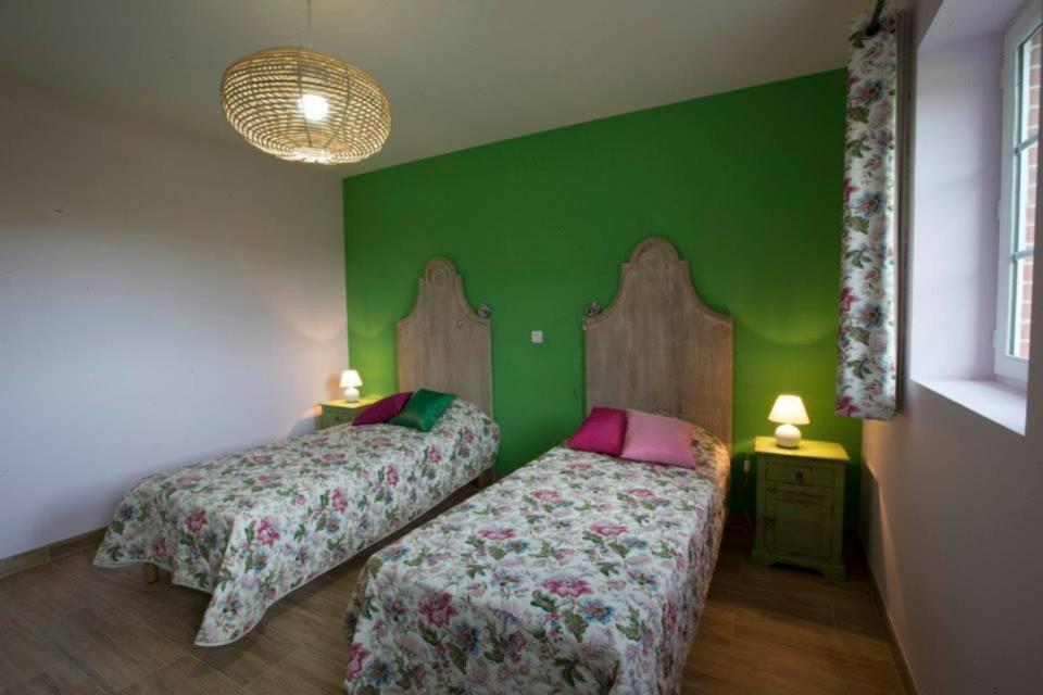 Bed and Breakfast Le Parc De Crecy Экстерьер фото